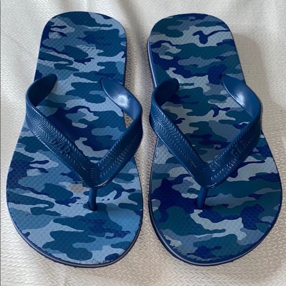gap boys flip flops